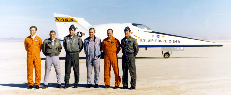 Illustration for article titled Godspeed, Bill Dana, legendary test pilot and aerospace pioneer